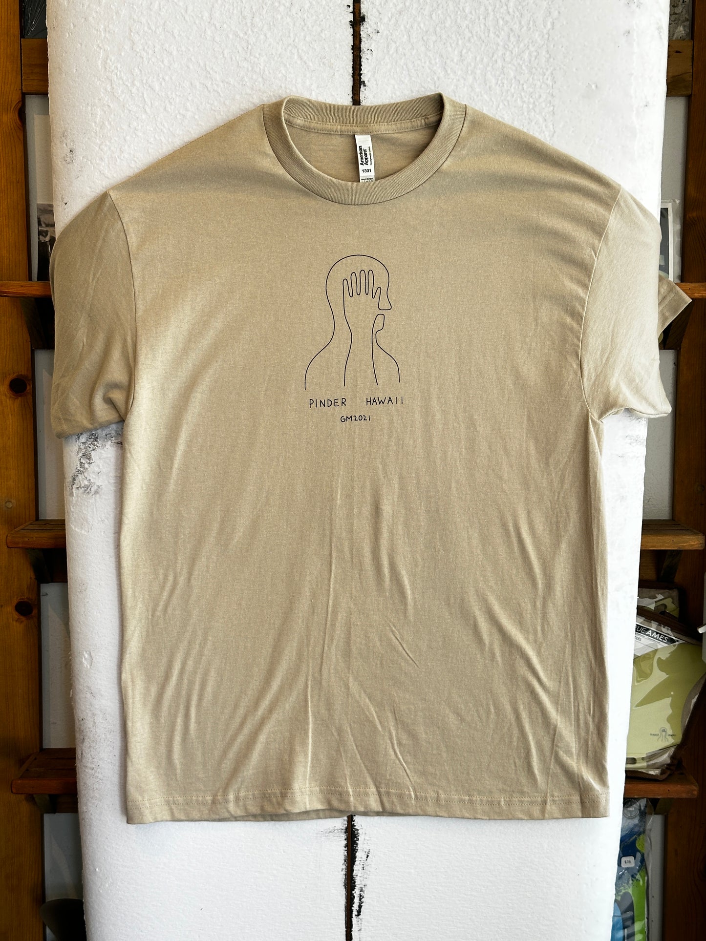 "Mind Hand" Pinder T-shirt