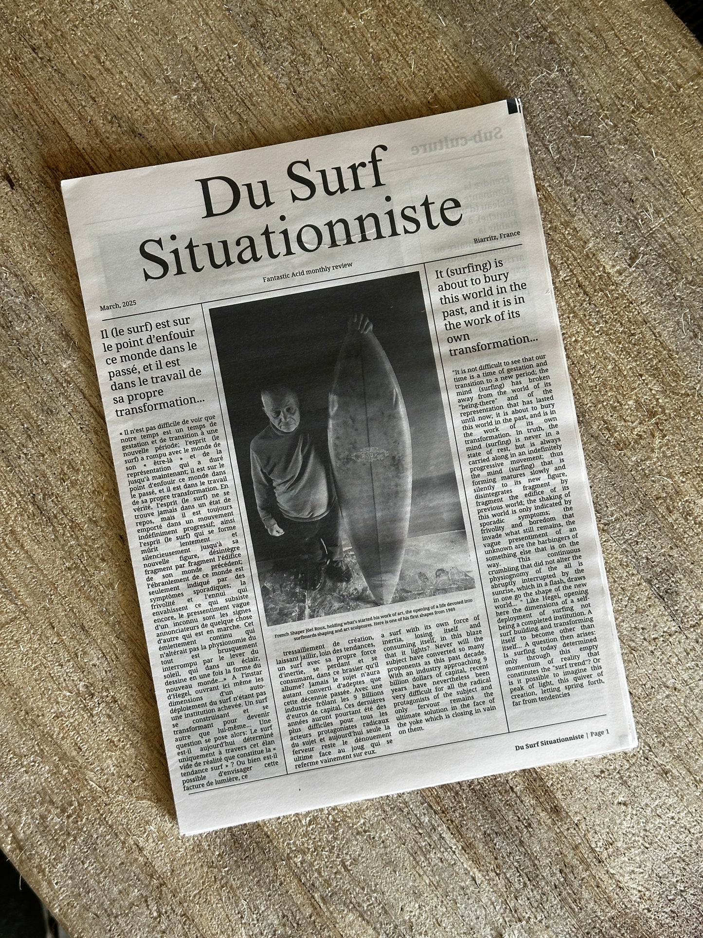 Front cover of “Du Surf Situationniste” bilingual surf newspaper by Tristan aka Fantastic Acid
